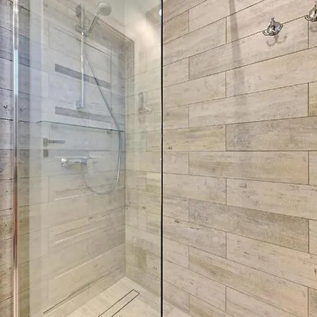 Urban Nest & Swietojanska