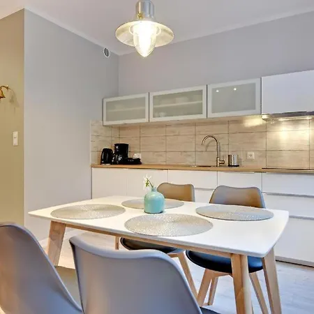 Urban Nest & Swietojanska Apartment *